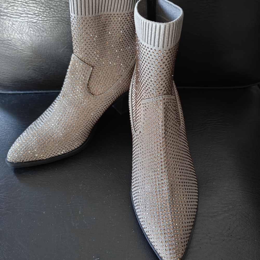 Kenneth Cole Reaction Glittering Beige Ankle Booties